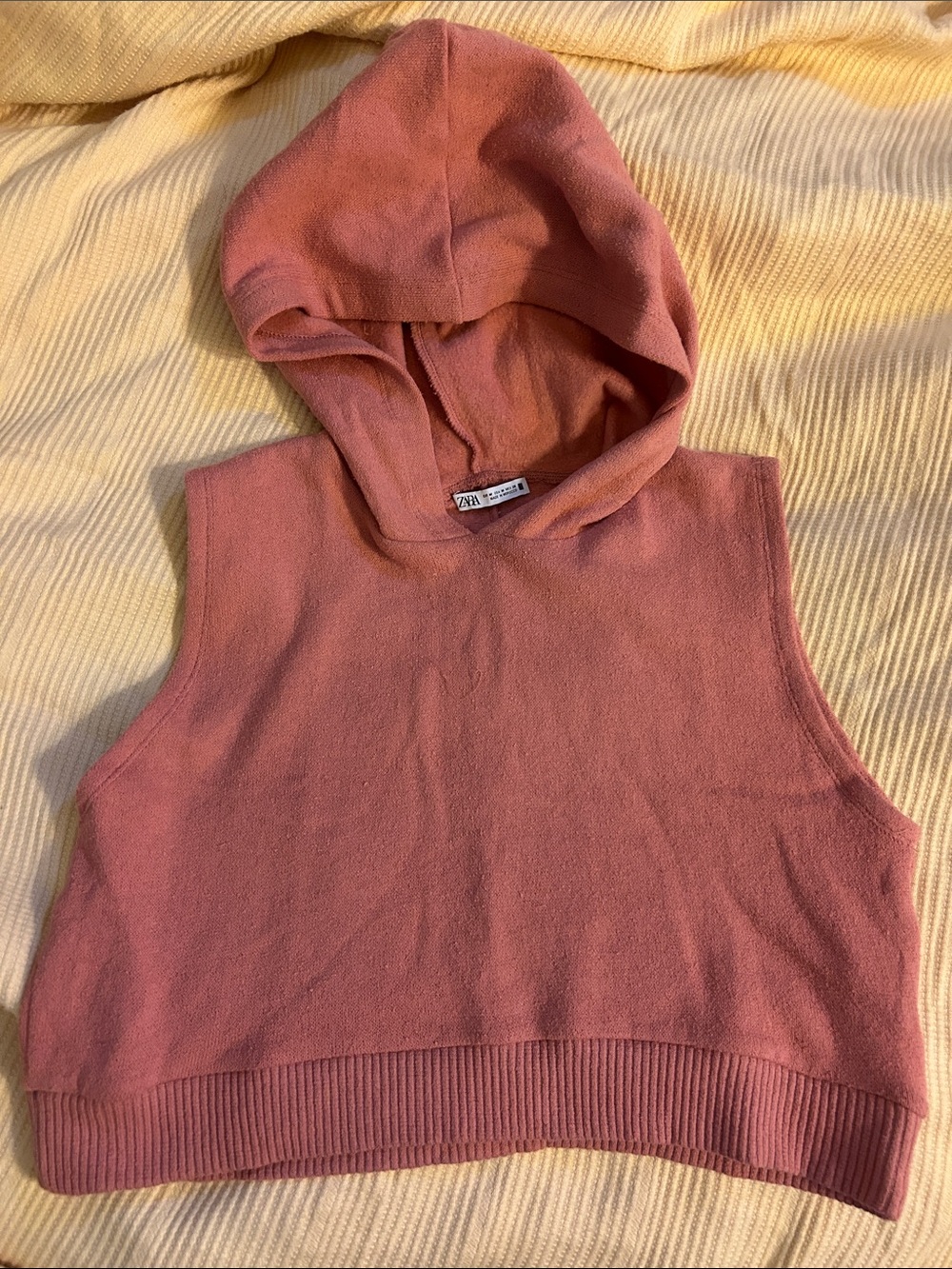 Zara Rose Pink Hooded Cropped Sweater Vest